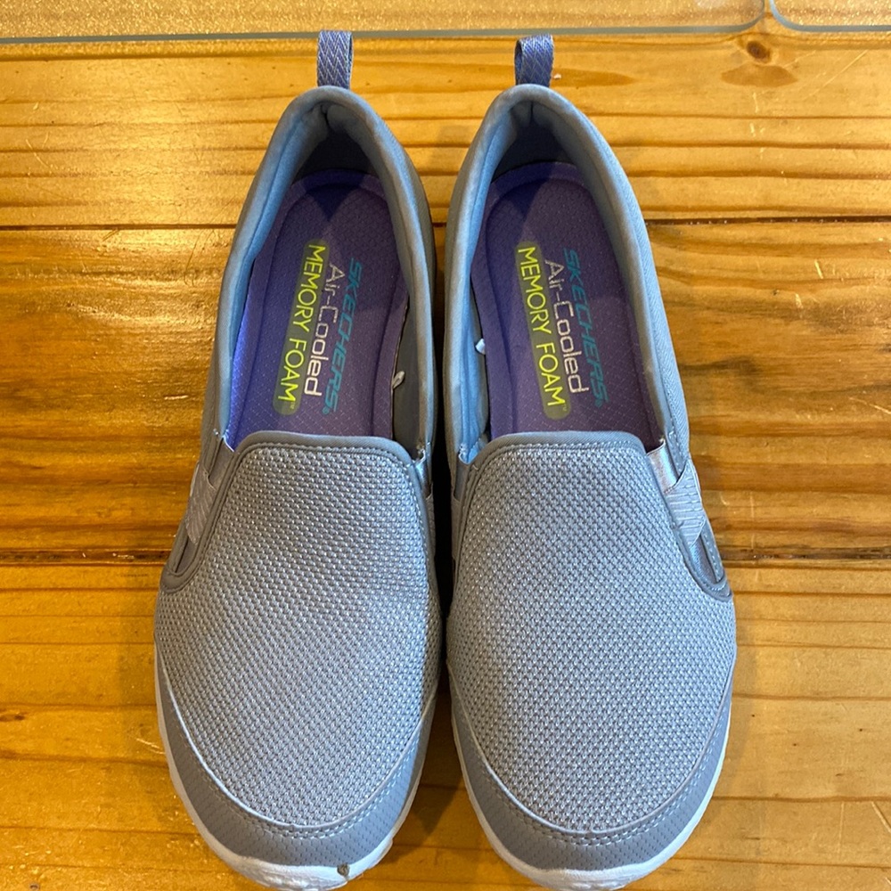 Woman’s Skechers Air Cooled Memory Foam - Size 7.5 - slip on shoes